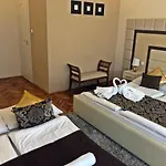 Melior Szallo Bed & Breakfast Eger