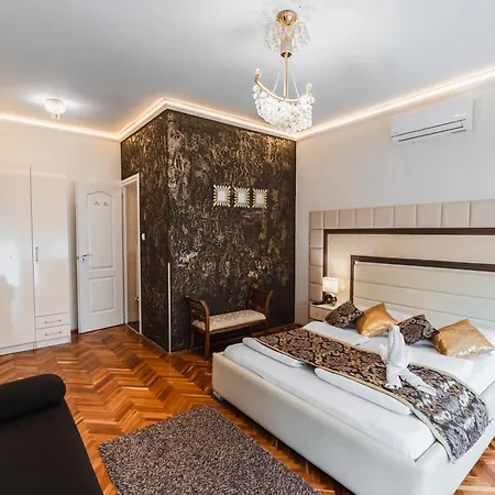 Melior Szálló 3*