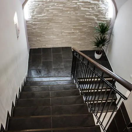 Melior Szálló 3*