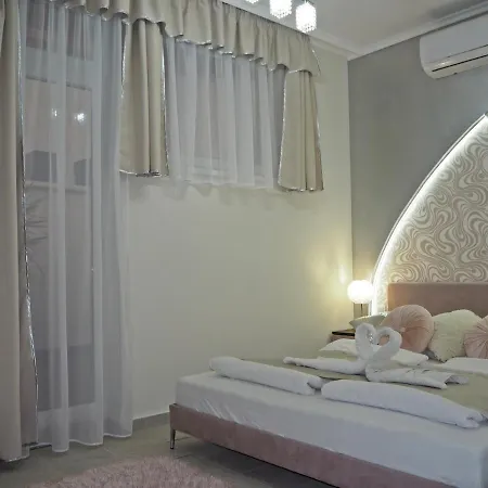 Melior Szallo Bed & Breakfast *