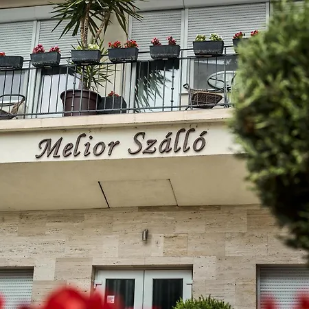 Alojamento de Acomodação e Pequeno-almoço Melior Szálló 3*