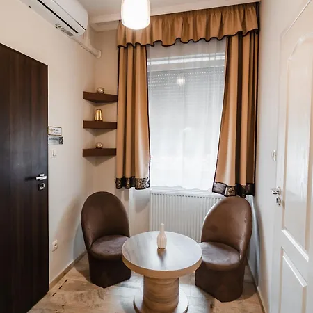 Bed & Breakfast Melior Szallo Eger