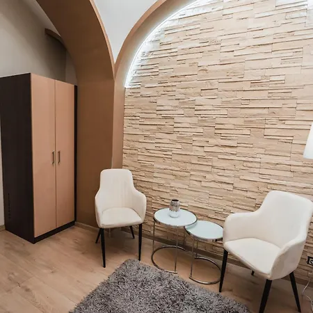 Melior Szallo Bed & Breakfast