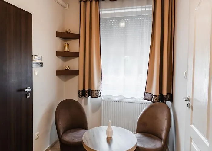 B&B Melior Szallo 에게르