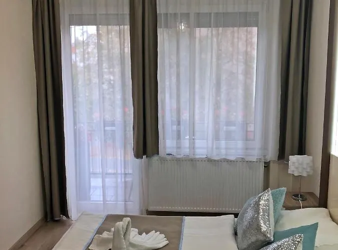 Frühstückspension Melior Szallo 3*